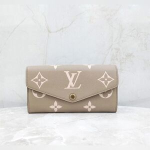 Louis Vuitton Tan Monogram Sarah Wallet